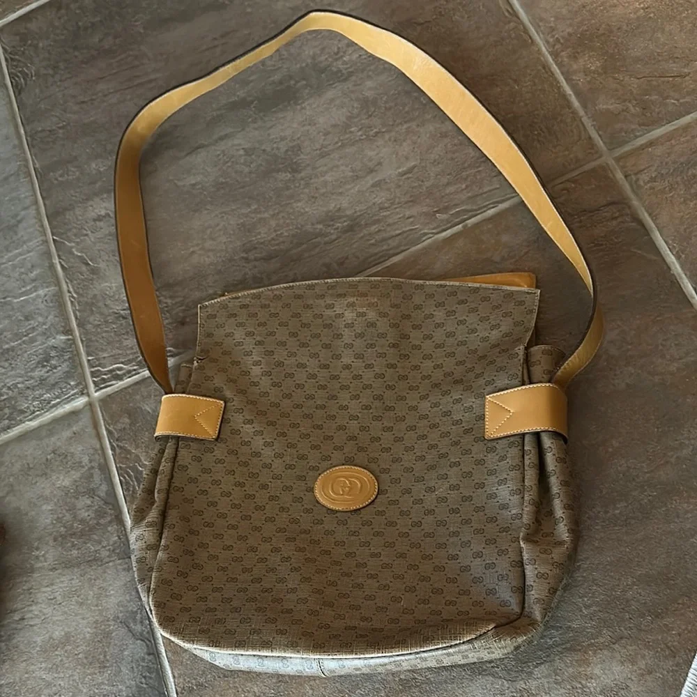 Gucci Brown Monogram Canvas Shoulder Bag with Tan Leather Trim